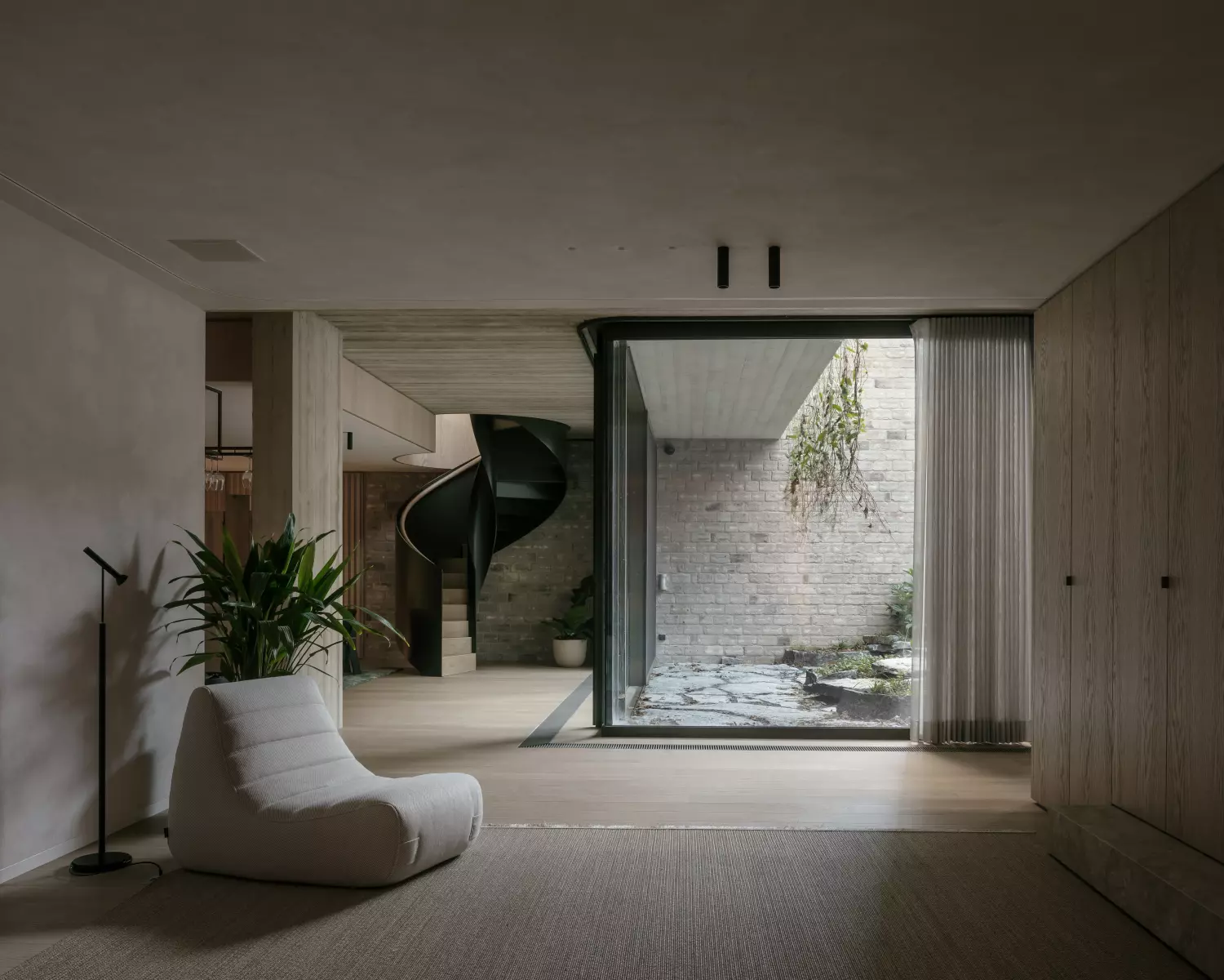 House BE 